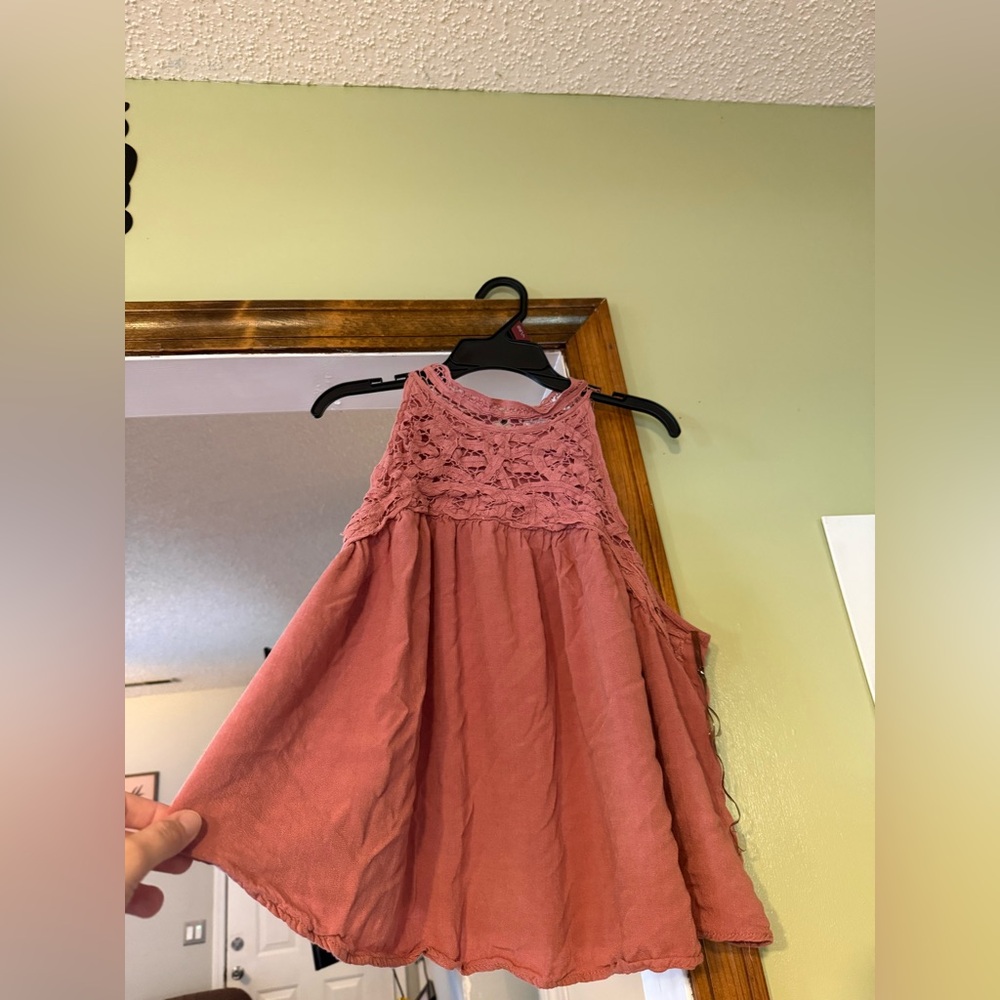 Eyeshadow Dusty Rose Lace Crop Top